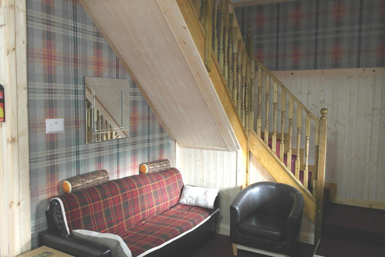 The Steading Highland Glen Lodge Drumnadrochit Exterior photo